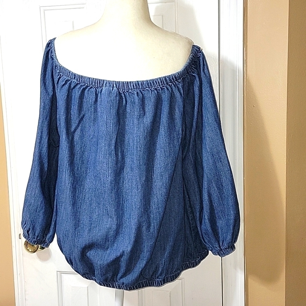 Universal Thread Chambray Denim Off The Shoulder … - image 3